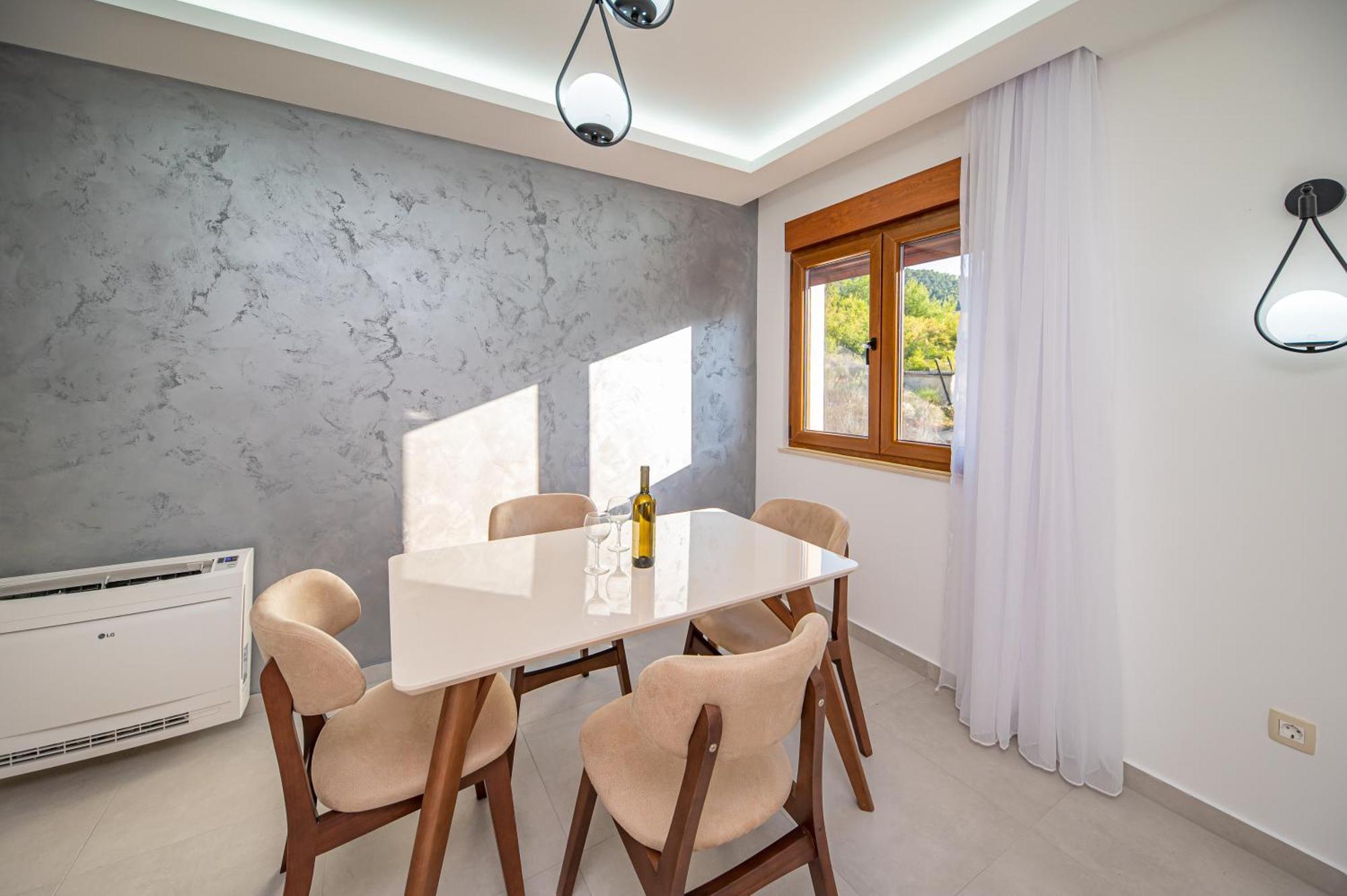 Red Hill Apartment Котор Екстериор снимка