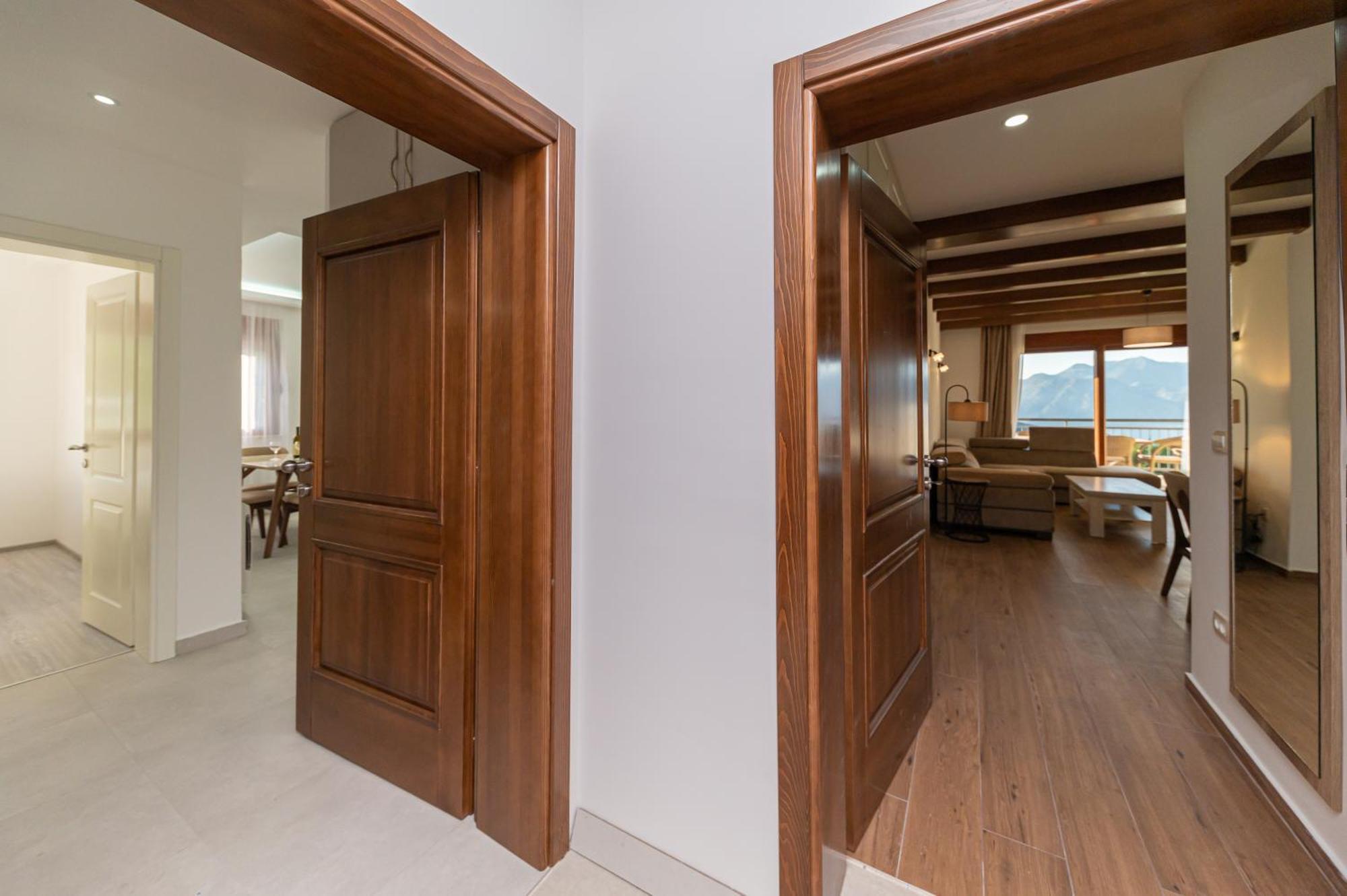 Red Hill Apartment Котор Екстериор снимка