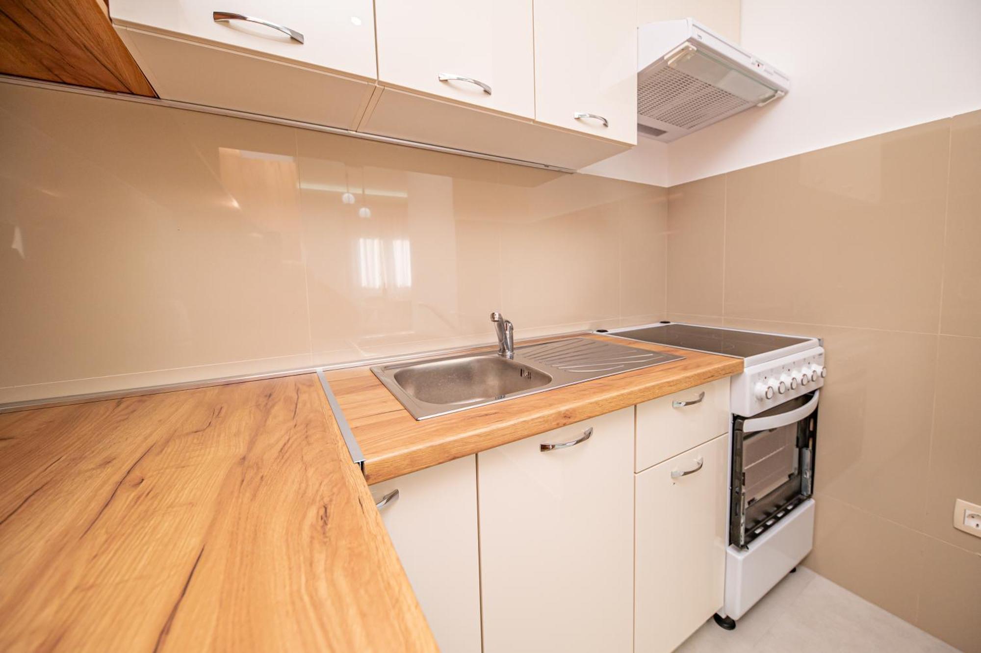 Red Hill Apartment Котор Екстериор снимка