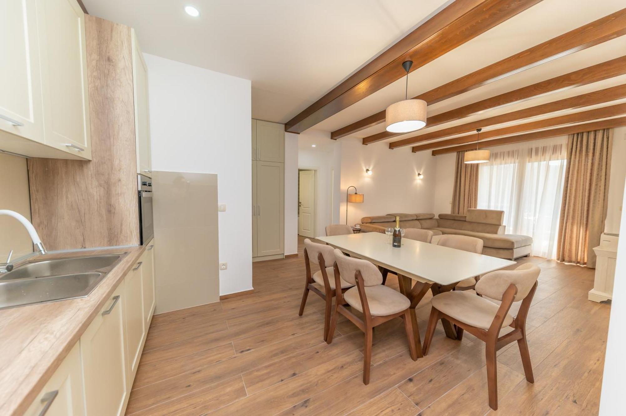Red Hill Apartment Котор Екстериор снимка