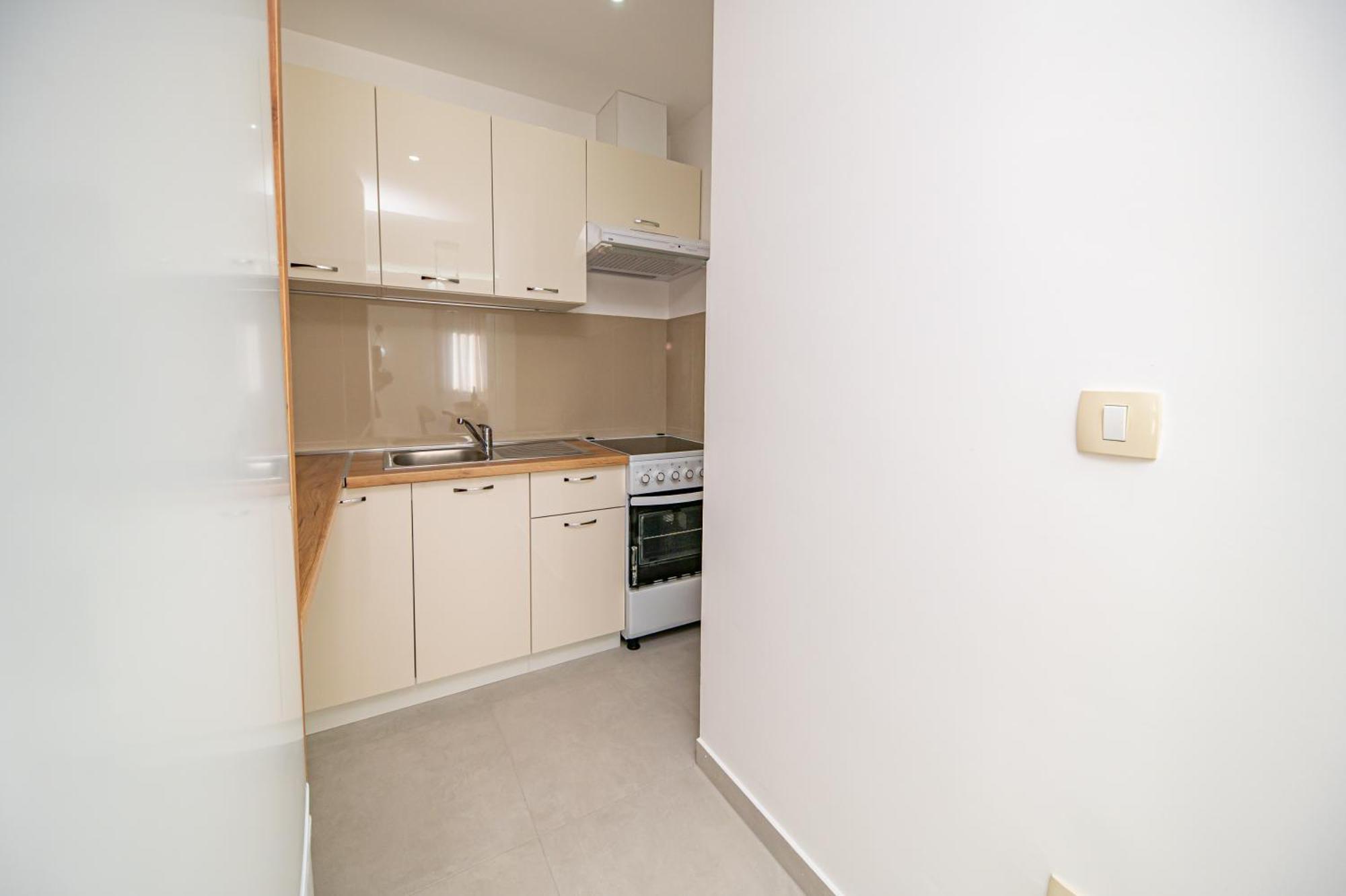 Red Hill Apartment Котор Екстериор снимка