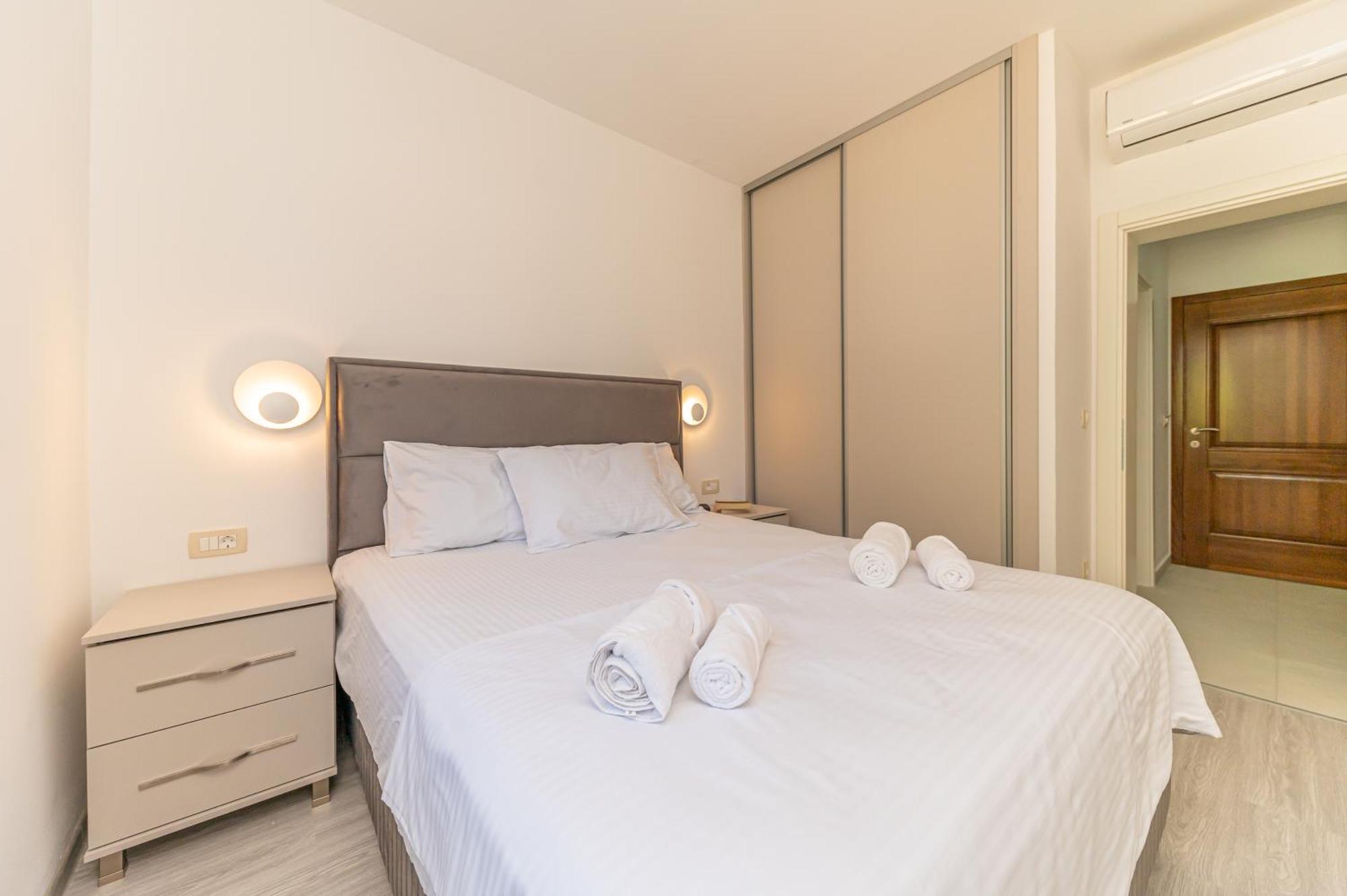Red Hill Apartment Котор Екстериор снимка