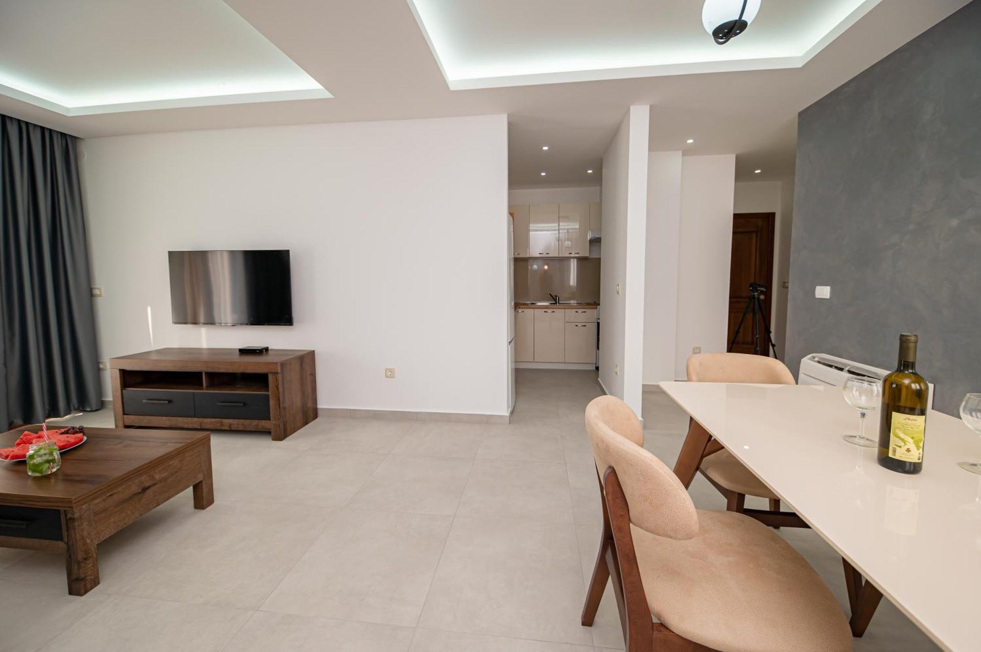 Red Hill Apartment Котор Екстериор снимка
